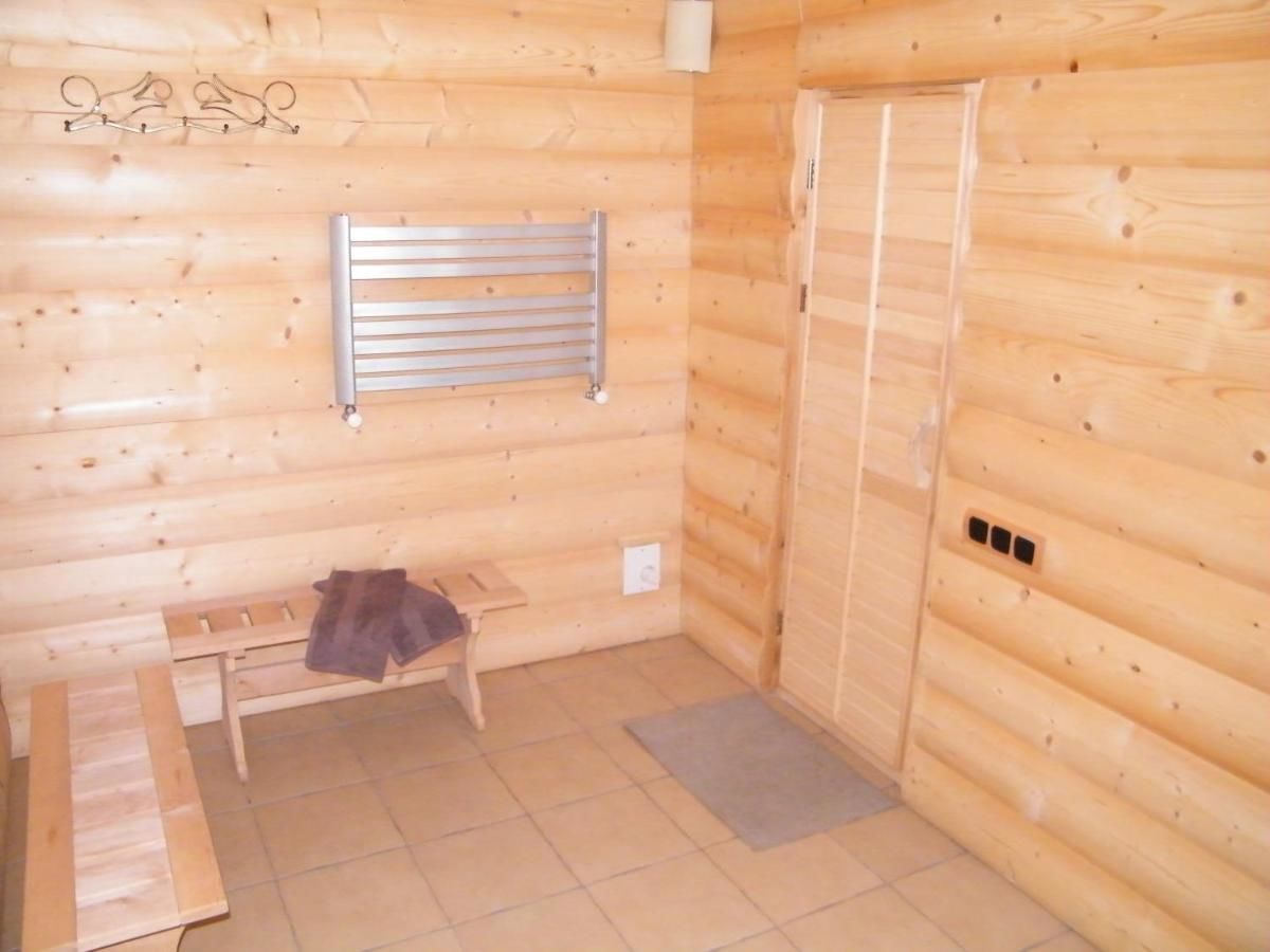 Гостевой дом Guest House with Sauna at Shishkina Брест-19